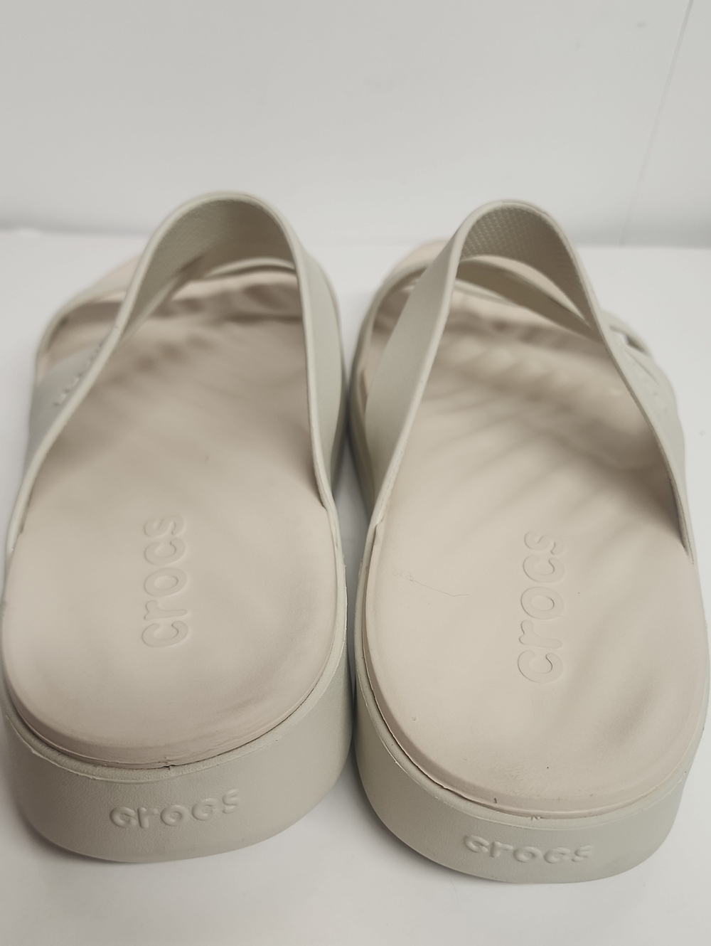 CROCS W 10 Strappy Cream Slip-on Sandals. Comfortable Summer Beach Water Park - Picture 4 of 8